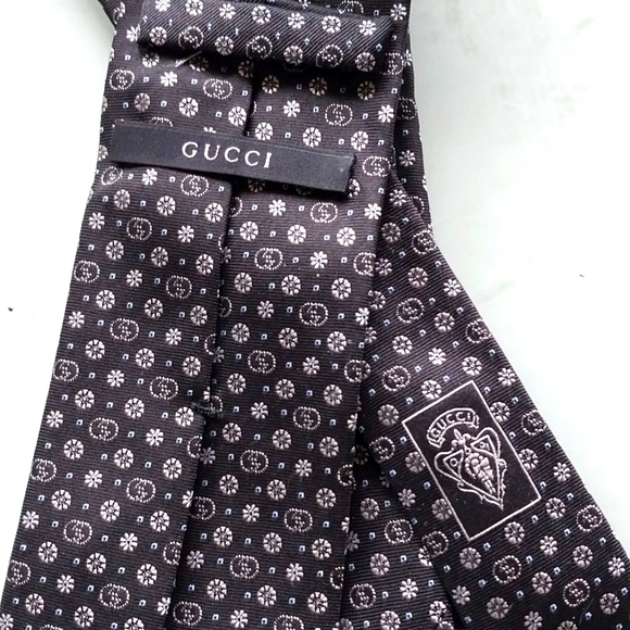 Gucci Black Circular Pattern Silk Tie - Picture 2 of 2